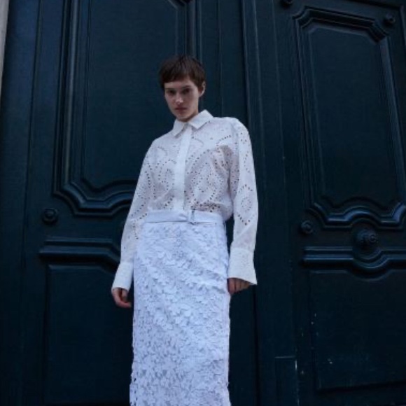 SKIRT H&M Limited Edition Midi White Eyelet Embroidery Skirt - Picture 4 of 11